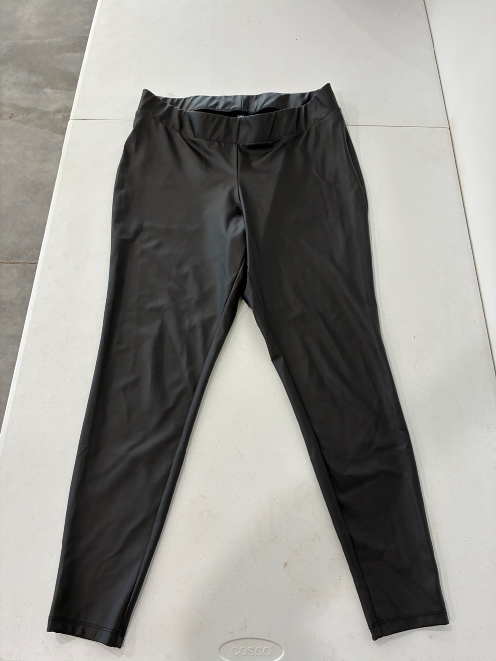 Torrid Size 1 Black Faux Leather Leggings High Rise Signature Waist